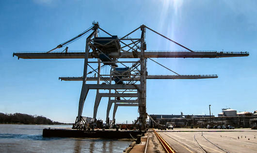 Both cranes loaded onto barge Brooklyn Bridge