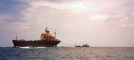 Shestidesyatiletie grounded on a reef in Mexico